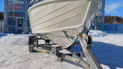 Моторная лодка Freestyle 475 Fish