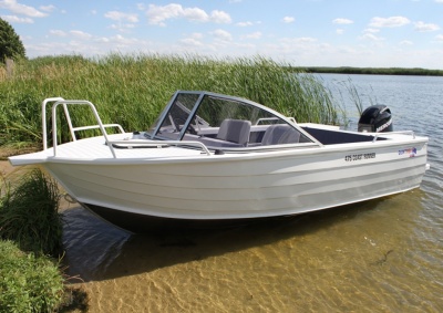 Моторная лодка FreeStyle 475