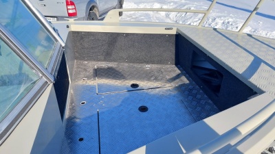 Моторная лодка Freestyle 475 Fish