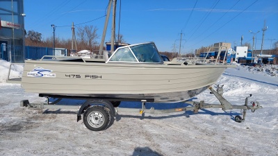 Моторная лодка Freestyle 475 Fish