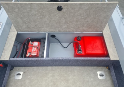 Моторная лодка Freestyle 430 Fish