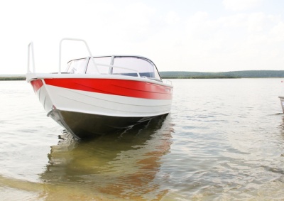 Моторная лодка Freestyle 475 BR